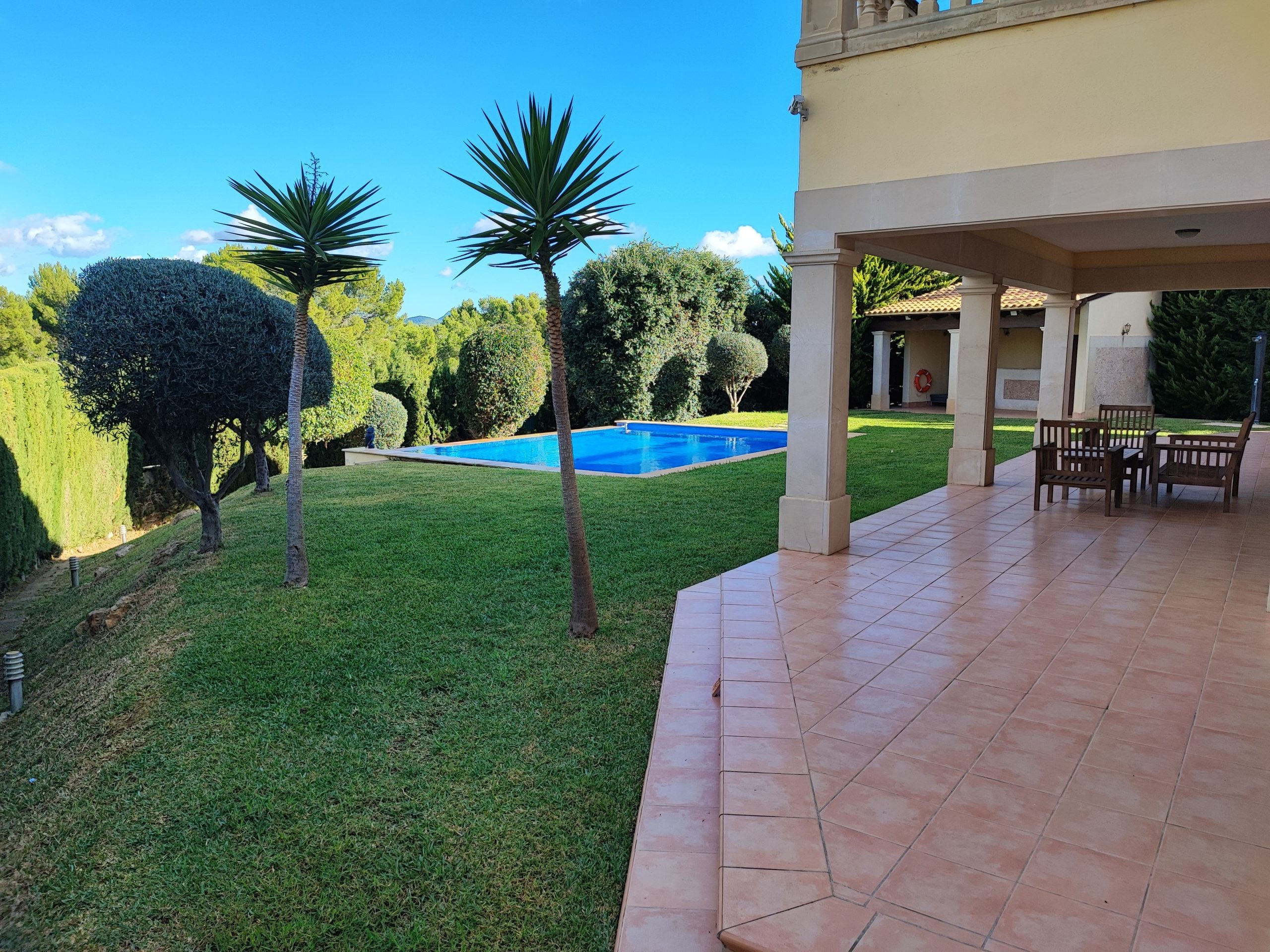 Villa en una tranquila zona residencial de Nova Sonta Ponsa, Mallorca con vistas al mar